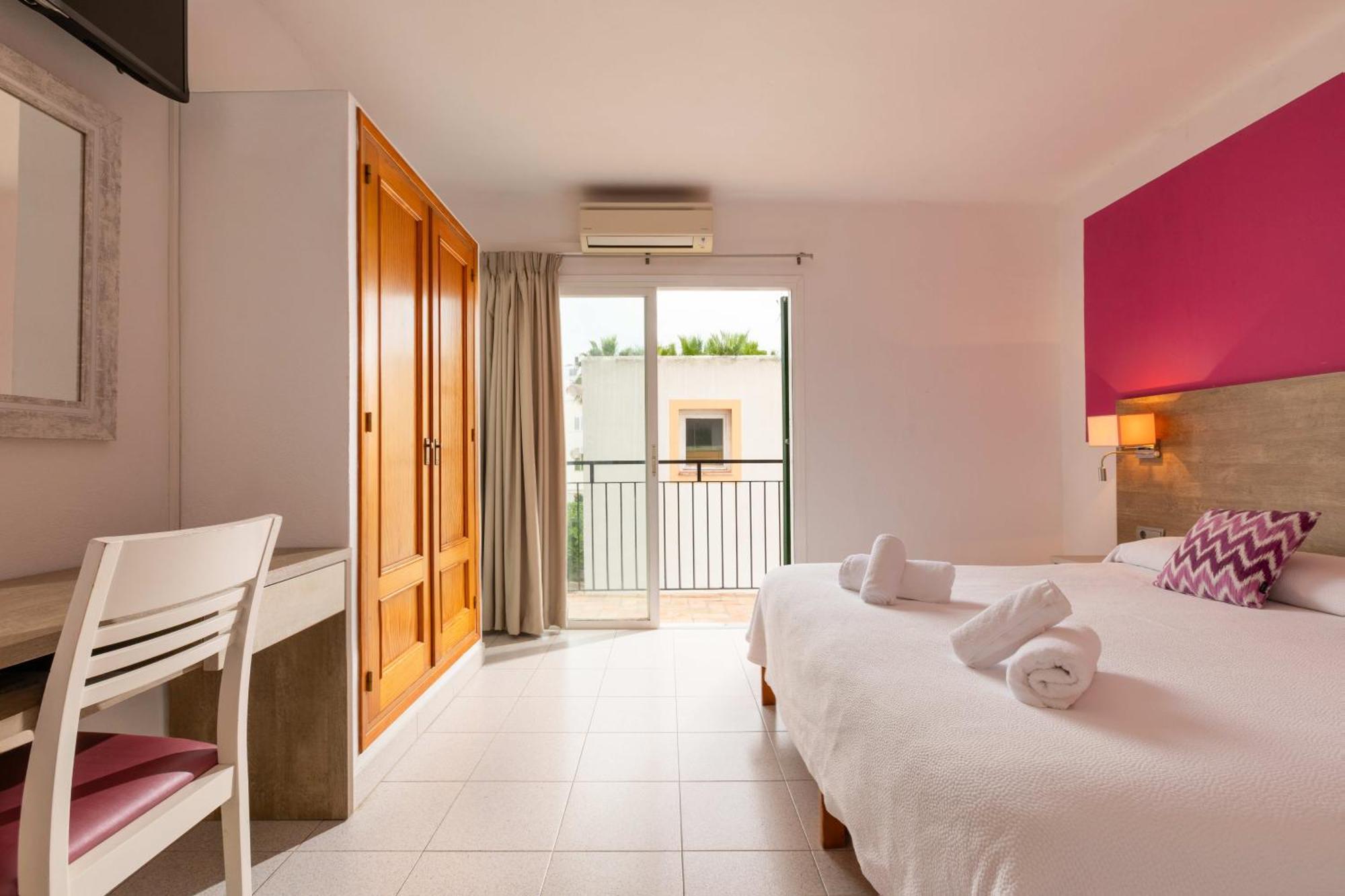 Hostal Mari Σαν Αντόνιο Εξωτερικό φωτογραφία